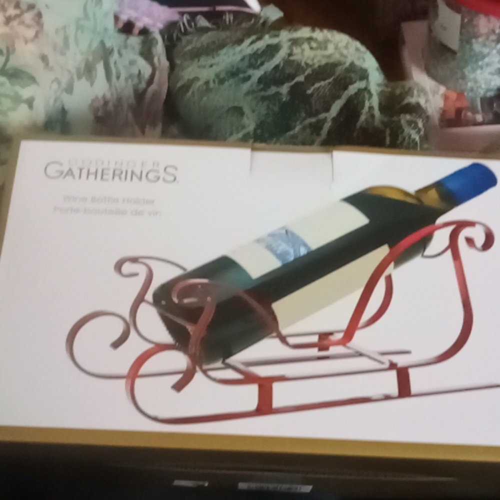 Godinger gathering wine holder